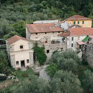 Un'ottima Annata Couette-café Montedivalli Chiesa